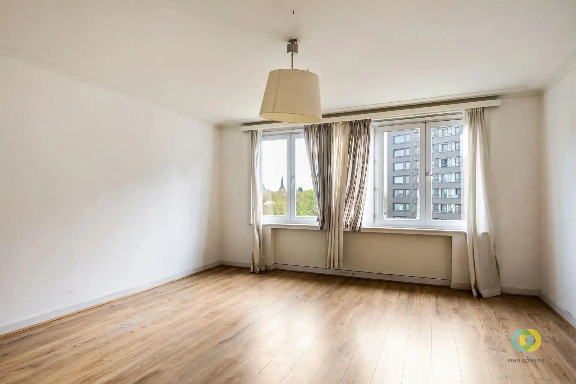 Lichtrijk appartement met 2 slaapkamers  foto 2