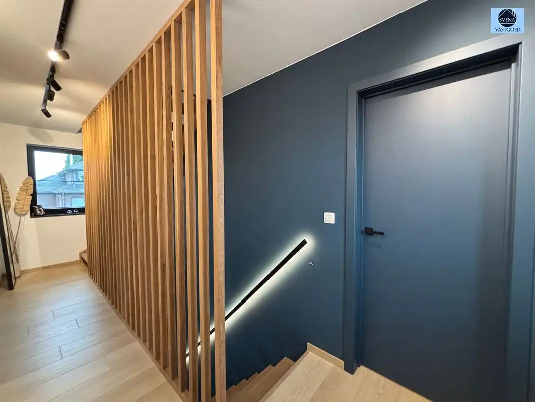 LUXUEUZE RECENTE WONING MET 3 SLAAPKAMERS, GARAGE EN TUIN foto 20