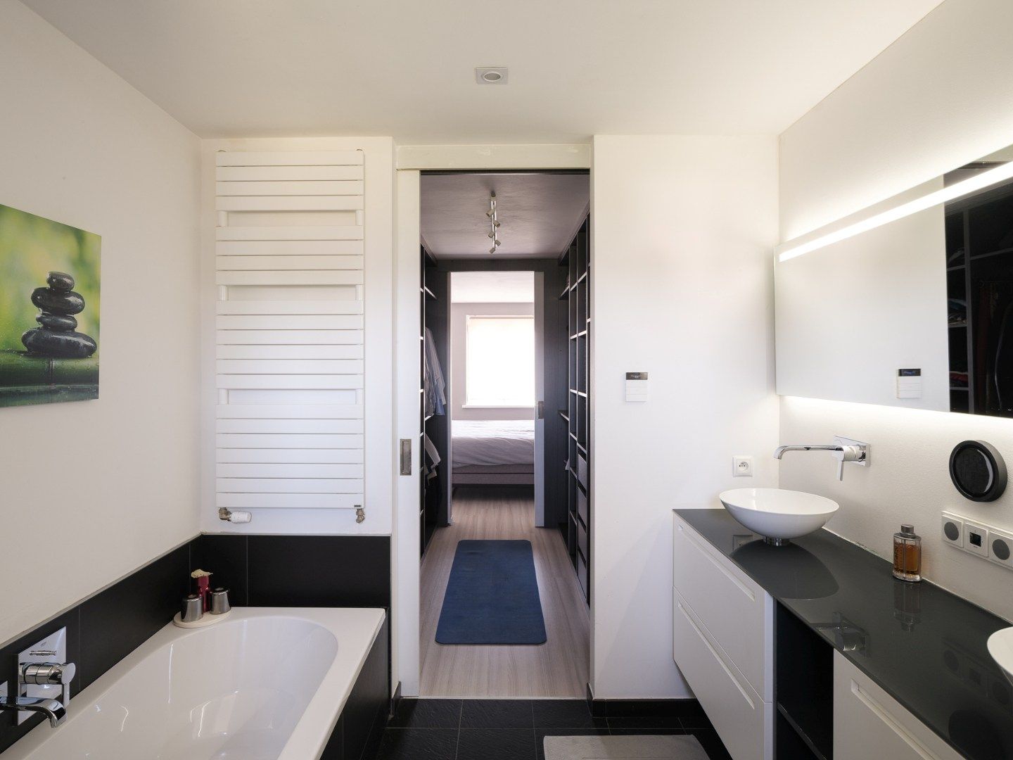 Exclusief wonen in rust en comfort – instapklare villa met zwembad in doodlopende straat foto 32