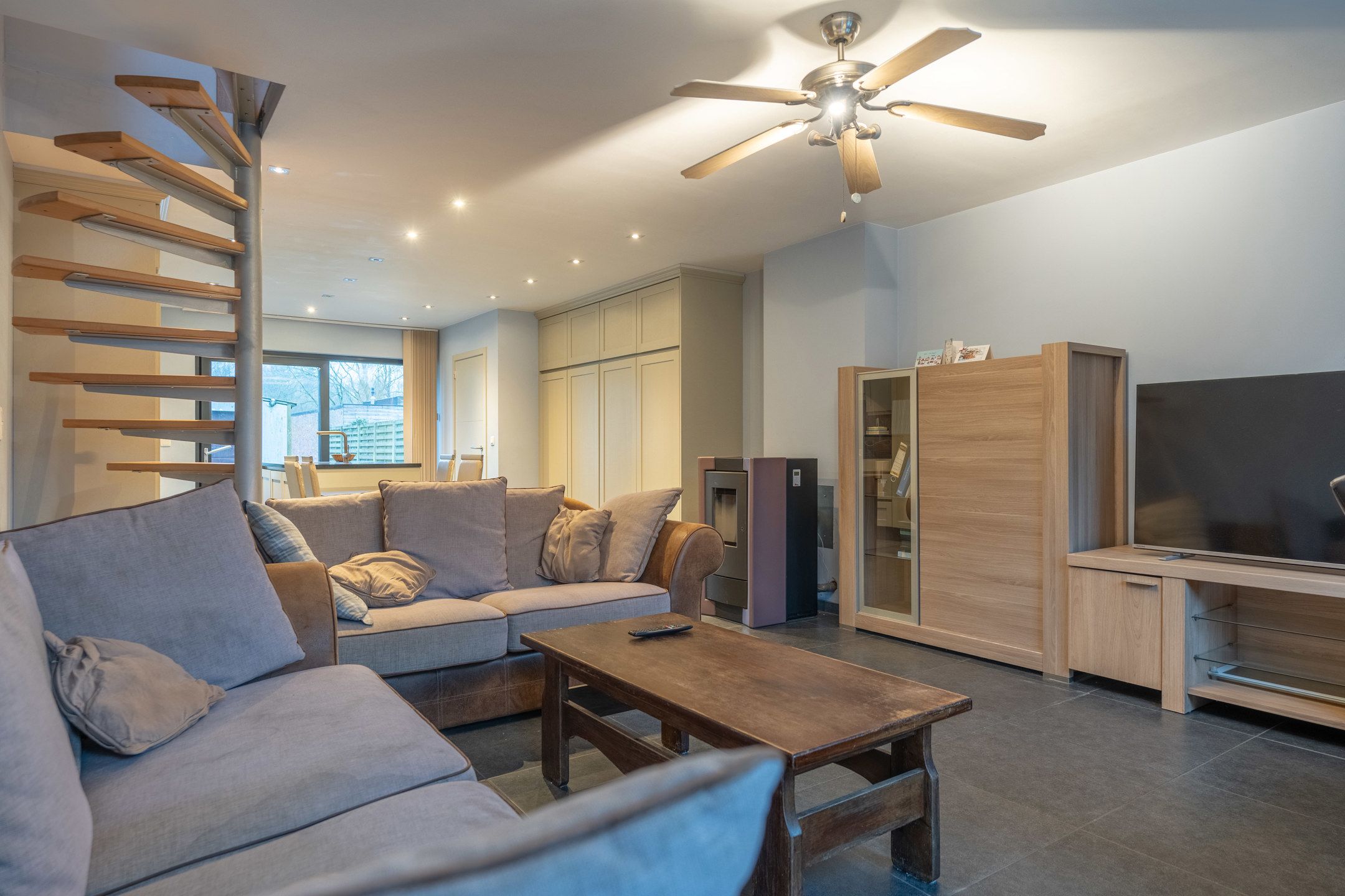 Gerenoveerde instapklare woning op rustige locatie te Beerse foto 12