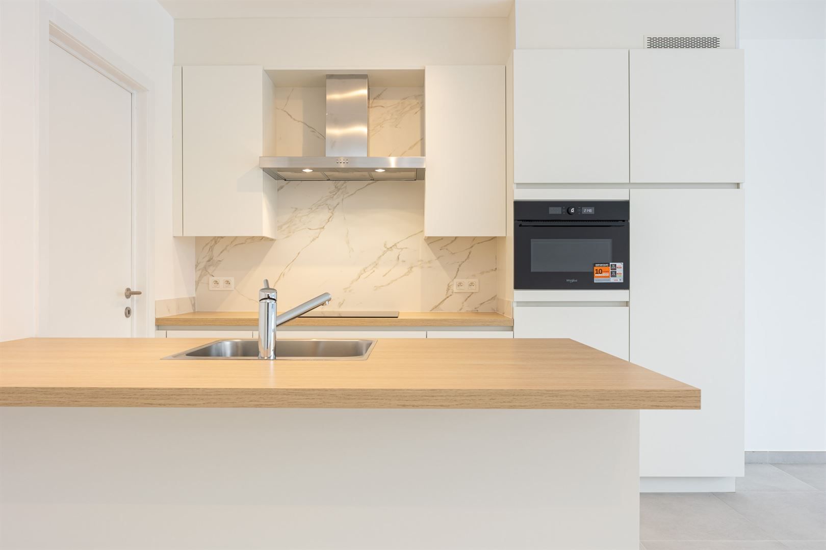 Modern nieuwbouwappartement met 2 slaapkamers, terras & overdekte autostaanplaats foto 7