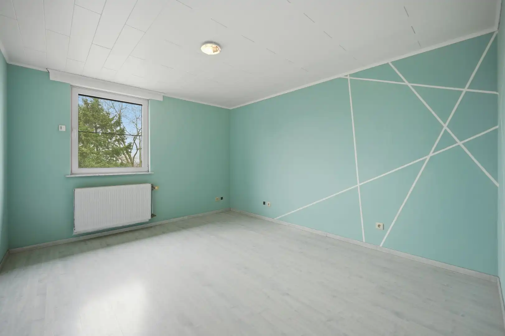 Instapklare OB (2006) met grote garage en 3 slpks foto 18