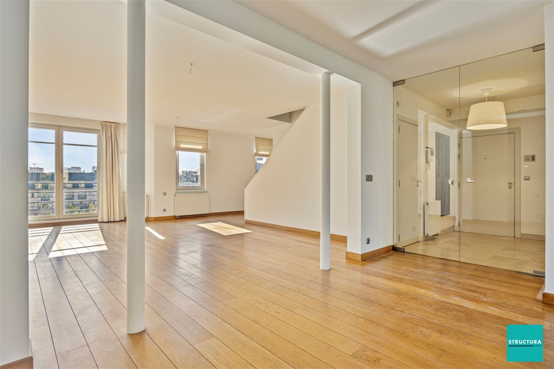 Luxe appartement op de Markt met twee staanplaatsen foto 3