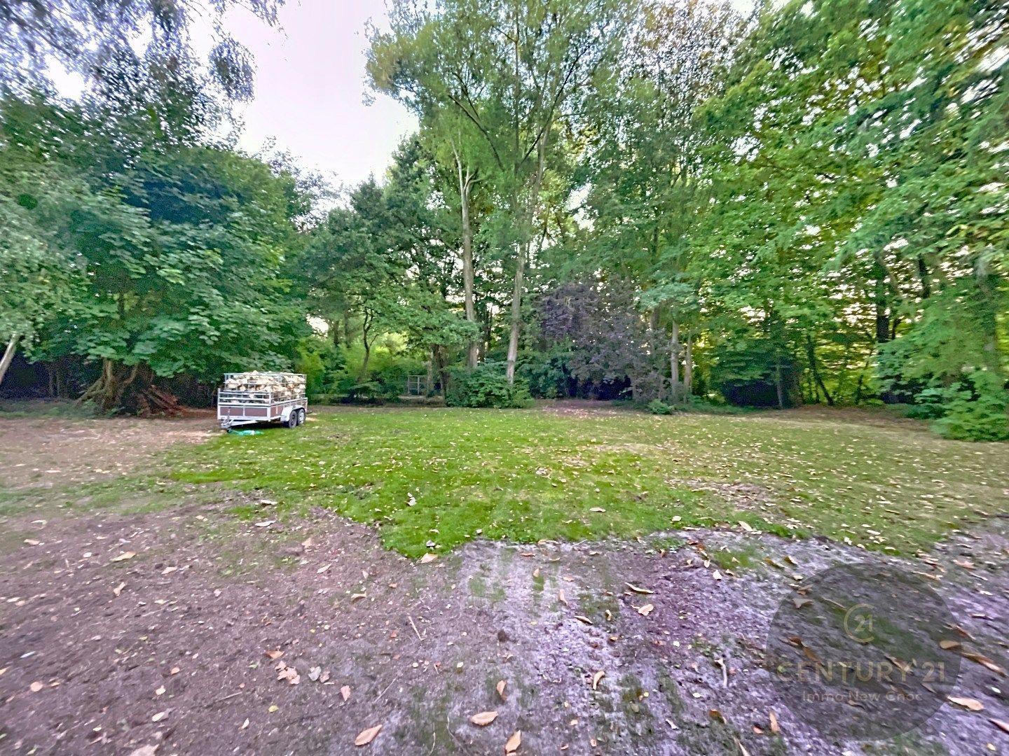 Te renoveren woning met zeer veel mogelijkheden. foto 2