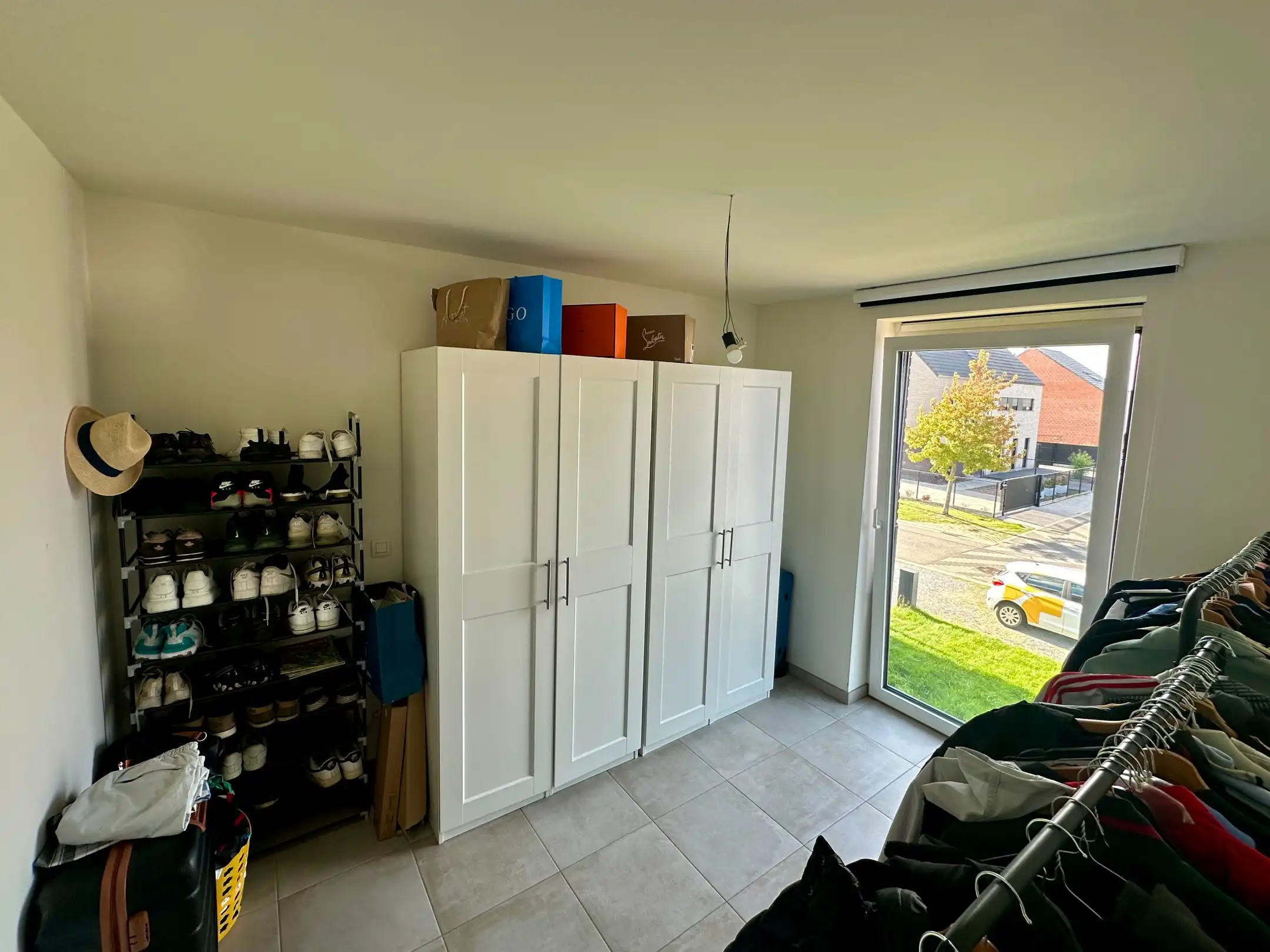 Nieuwbouwrijwoning met tuin, carport en drie slaapkamers in Maasmechelen foto 16
