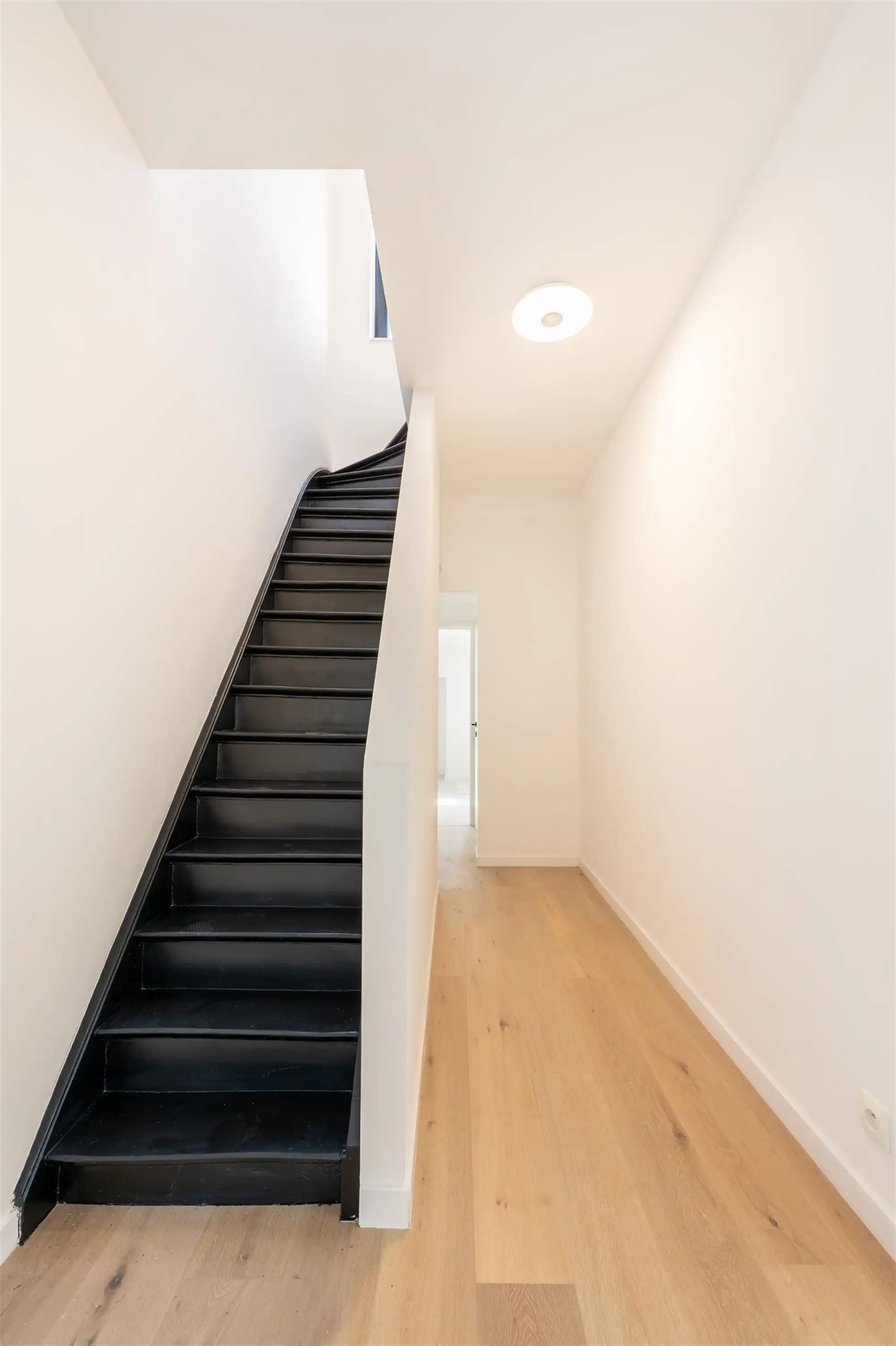 Gerenoveerde woning aan het Boelaerpark met tuin en garage foto 24