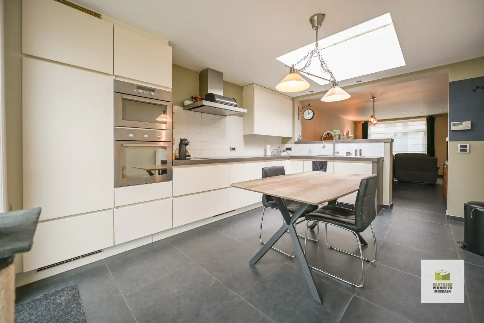 Instapklare energiezuinige woning op centrale ligging te Knesselare  foto 7