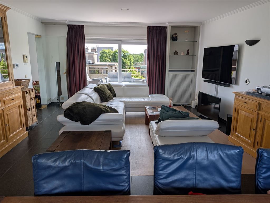 Dakappartement met rondomrond terrassen foto 4