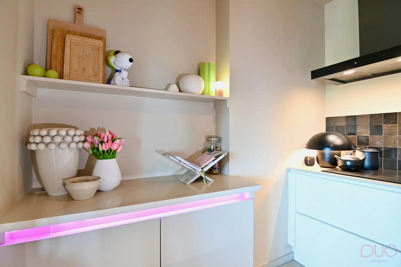 Wonen aan het water, midden in het bruisende hart van Hasselt – perfect bereikbaar en volledig instapklaar! foto 12