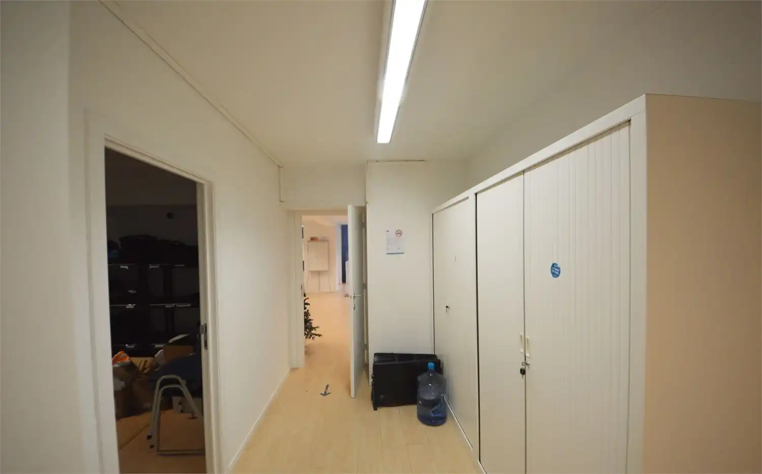 ZICHTLOCATIE MET VOORGELEGEN PRIVE PARKING foto 13