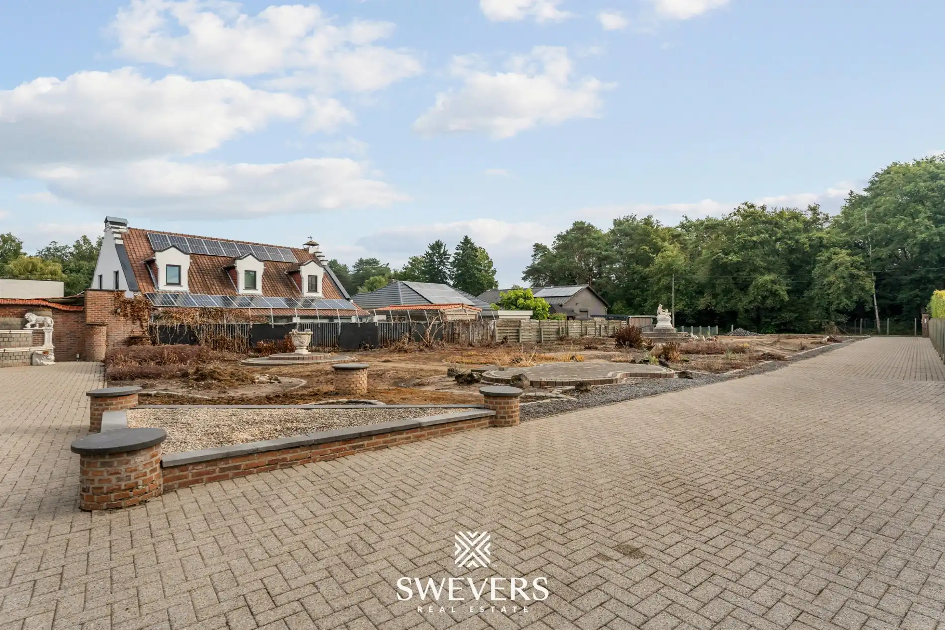 Bouwgrond open-bebouwing met vrijstaande opslagruimte en garage foto 9