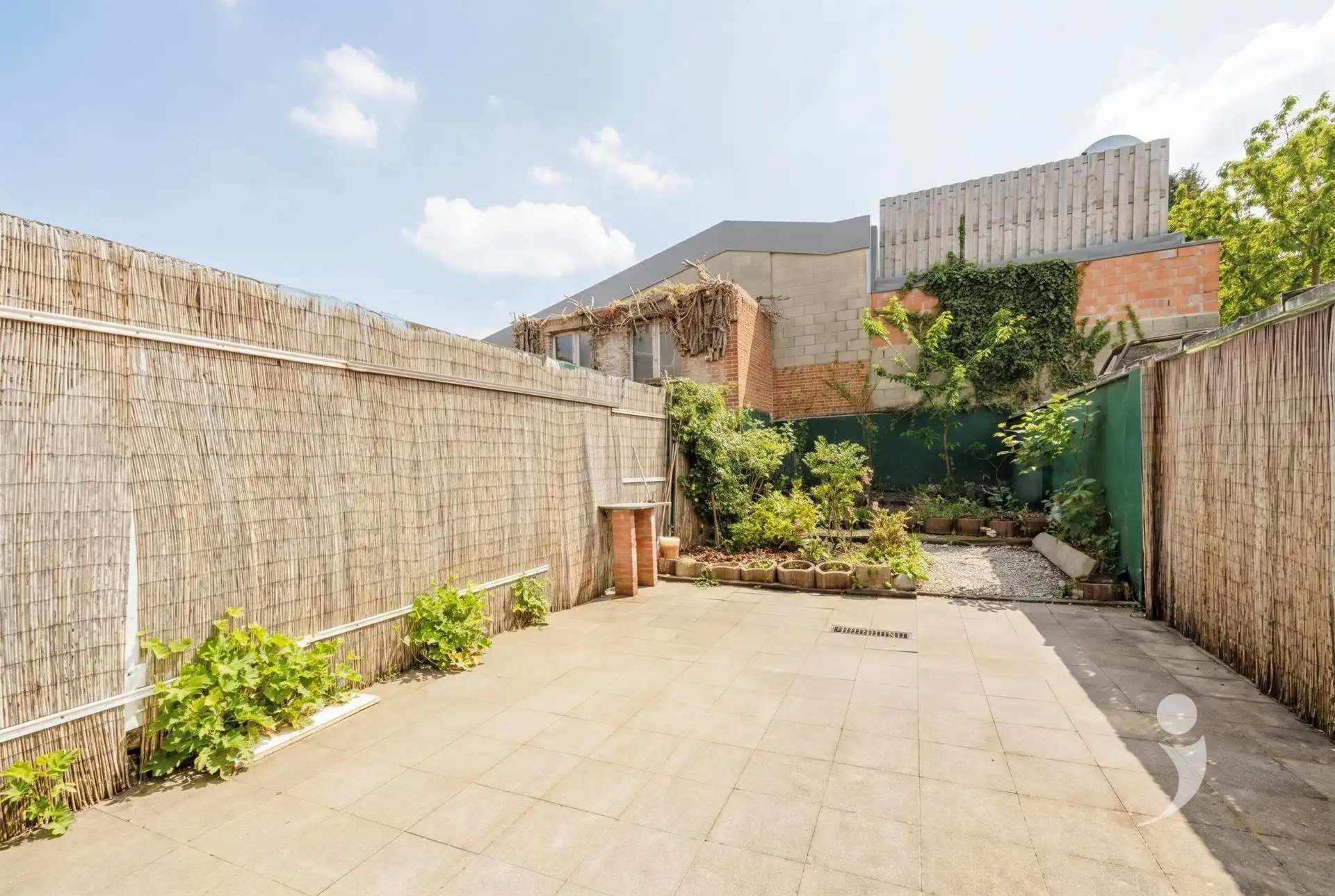 Zeer ruime woning aan de Becker-Remyplein! foto 23