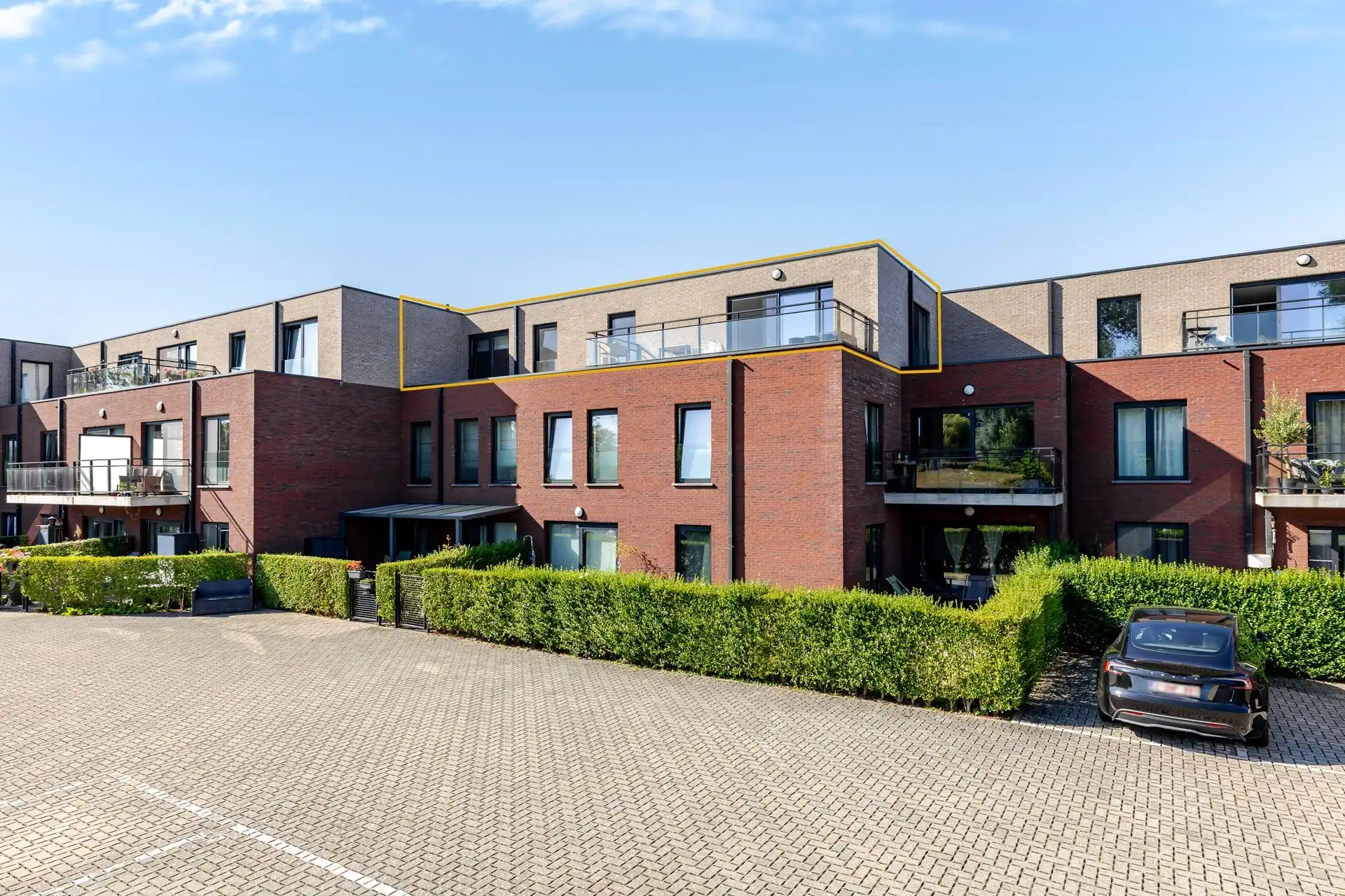 Penthouse met 3 slaapkamers, dressing en panoramisch zicht op het groen te Lede foto 24