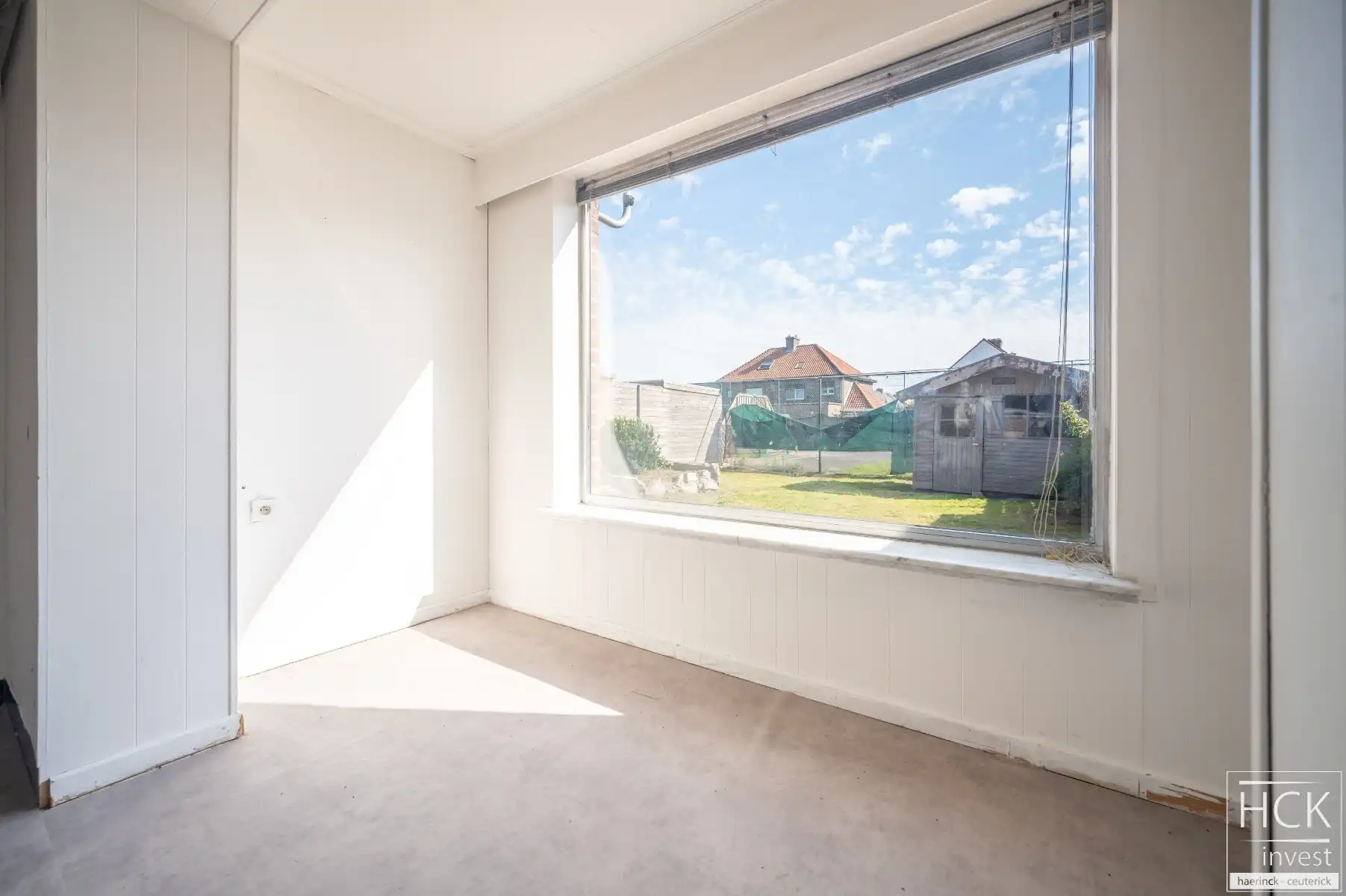 ZULTE - Charmante te renoveren woning met 3 SLPK, garage & 2 zolders!! foto 6