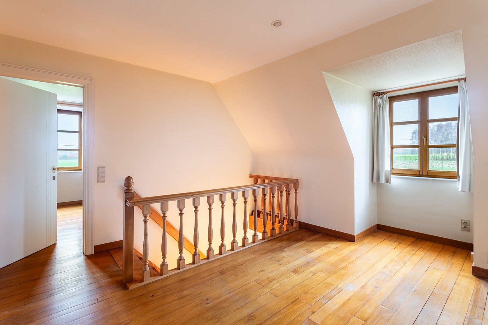 Charmante gezinswoning op 6.217 m² foto 34