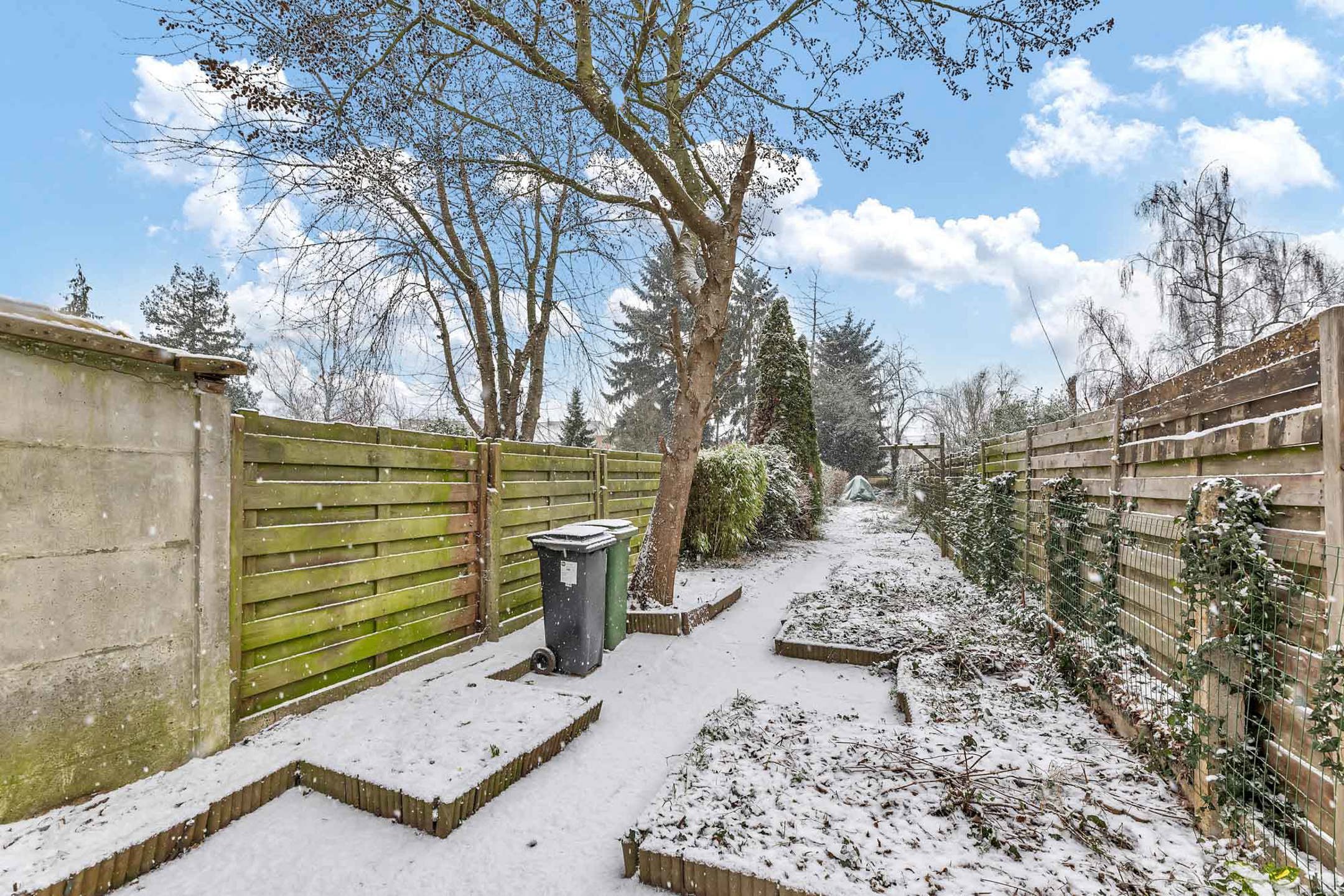 Te renoveren woning nabij centrum Aalst met 2 ruime slpks foto 17