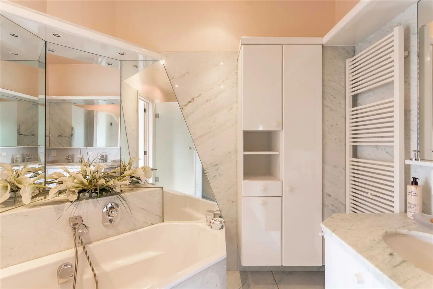 Luxueus appartement met 275 m² woonruimte en 3 terrassen foto 14