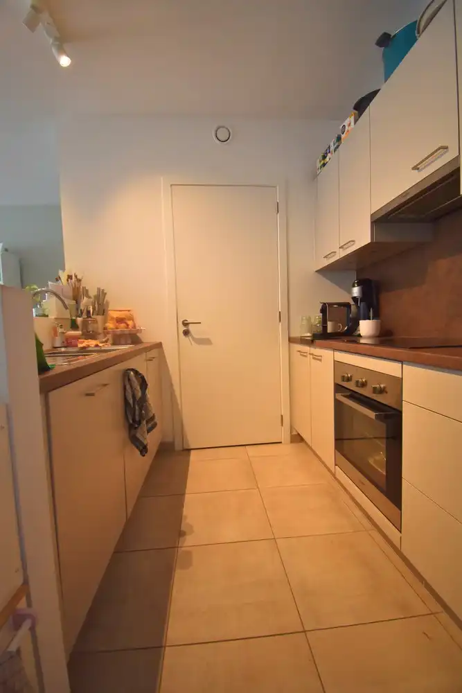 Modern Appartement met 2 slaapkamers te Huur in Halle - Inclusief Parkeerplaats en Kelder! foto 6