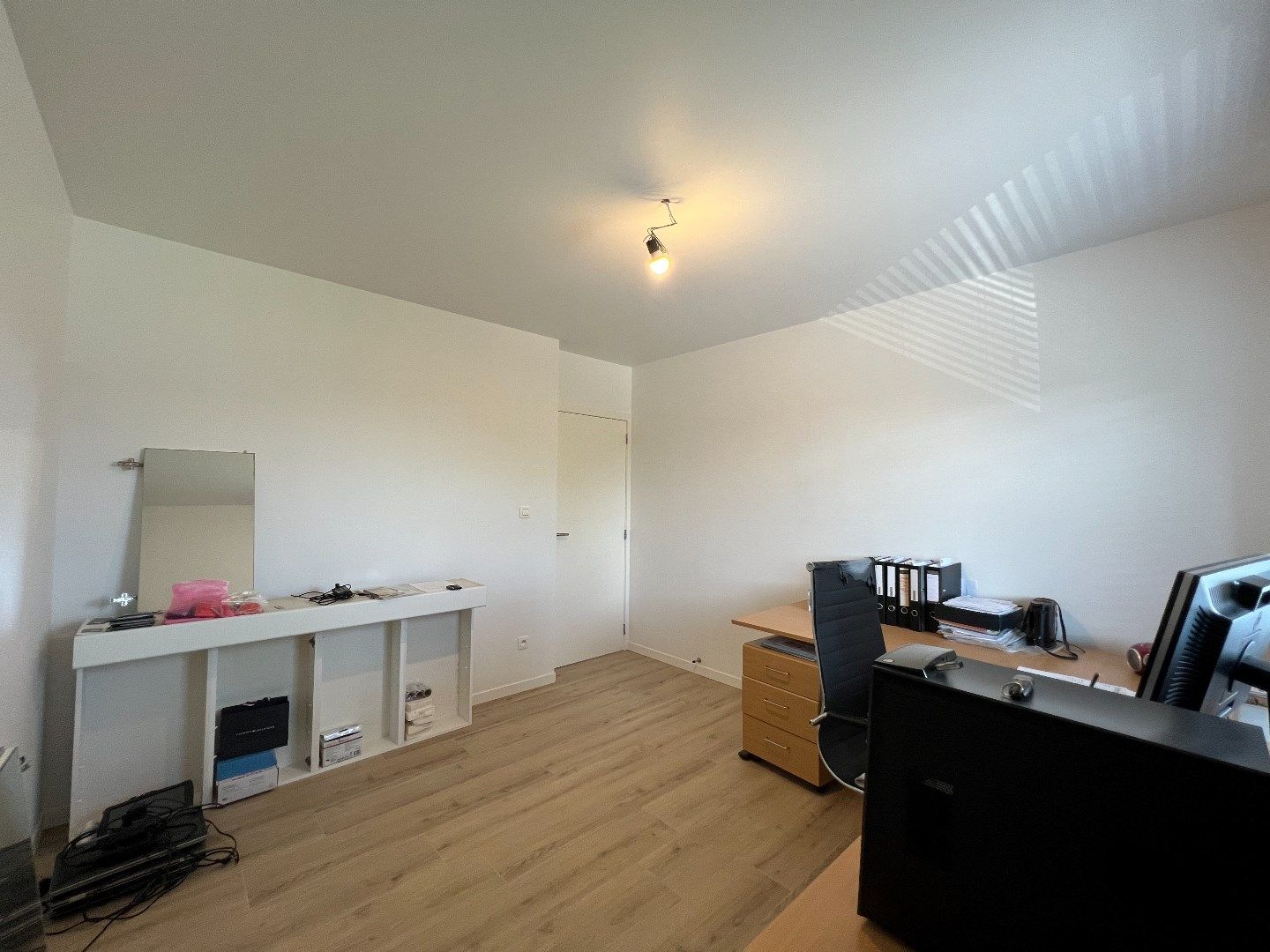 NIEUWBOUWWONING MET 3 SLAAPKAMERS EN TUIN IN IEPER foto 17