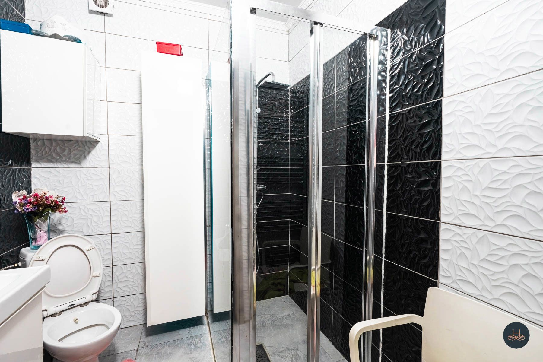 Comfortabele ruime gezinswoning met strategische ligging foto 12