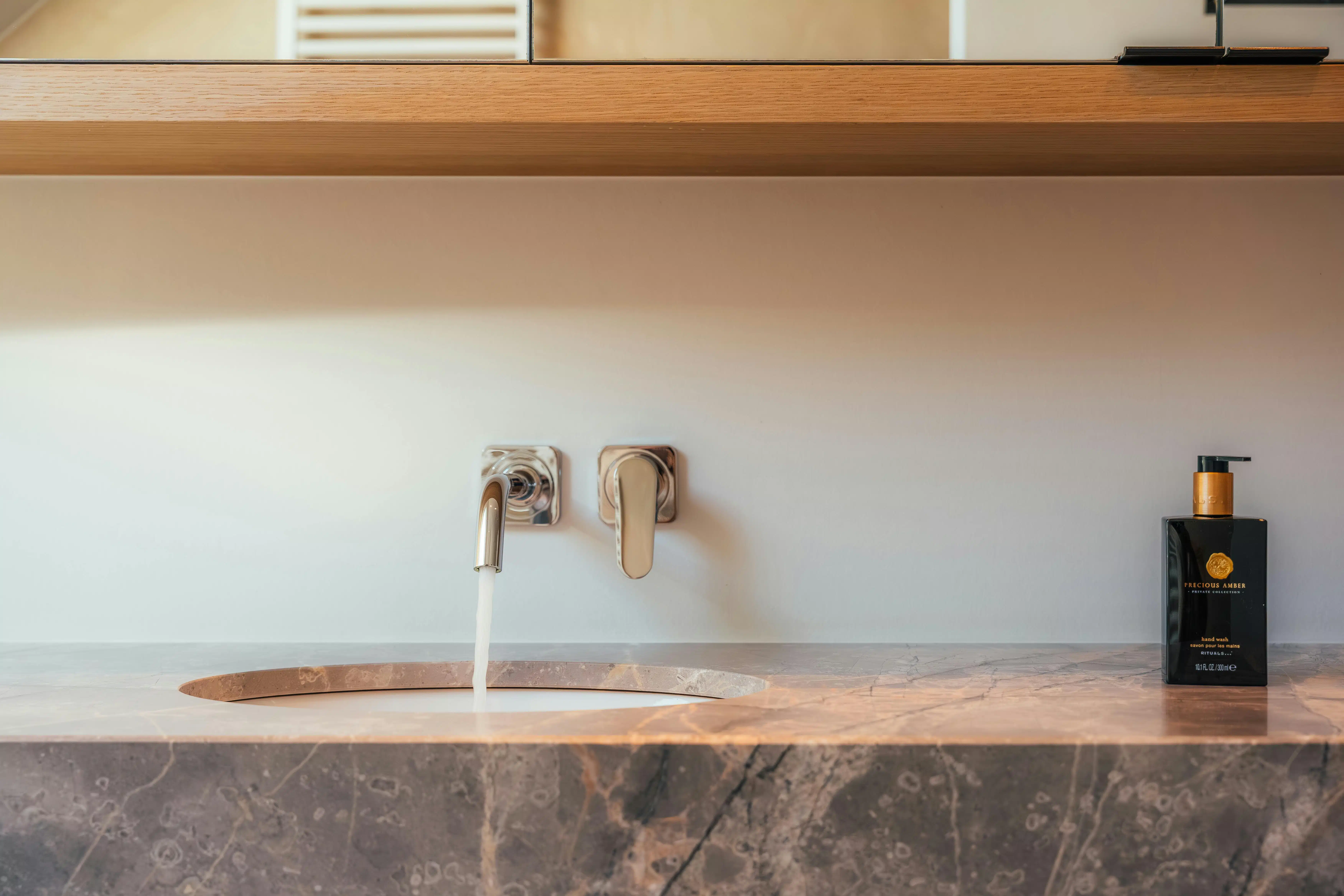 Exclusief Wonen: moderne, landelijke villa met mooi uitzicht foto 32