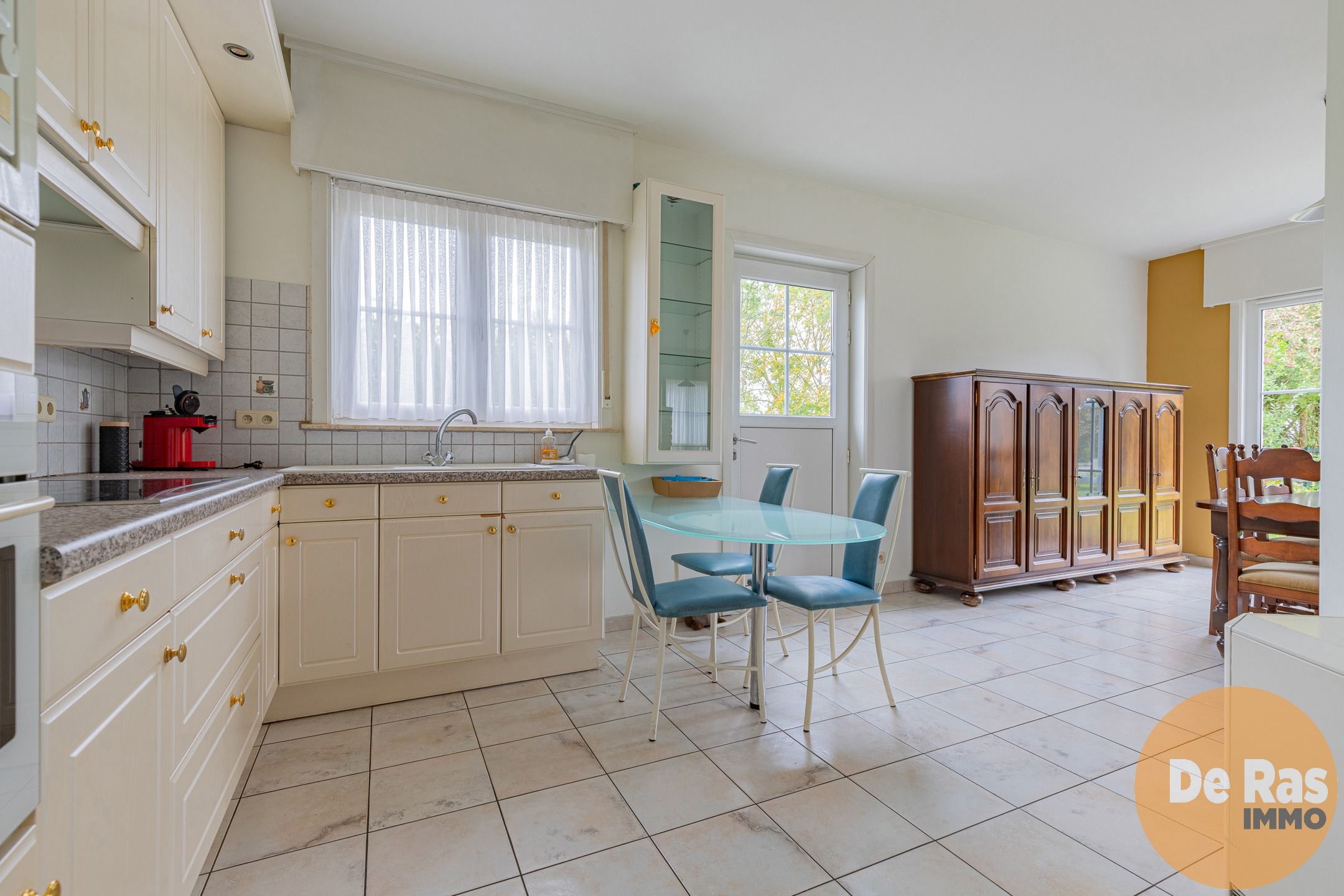 WICHELEN - Goed onderhouden woning op goede locatie met tuin foto 6