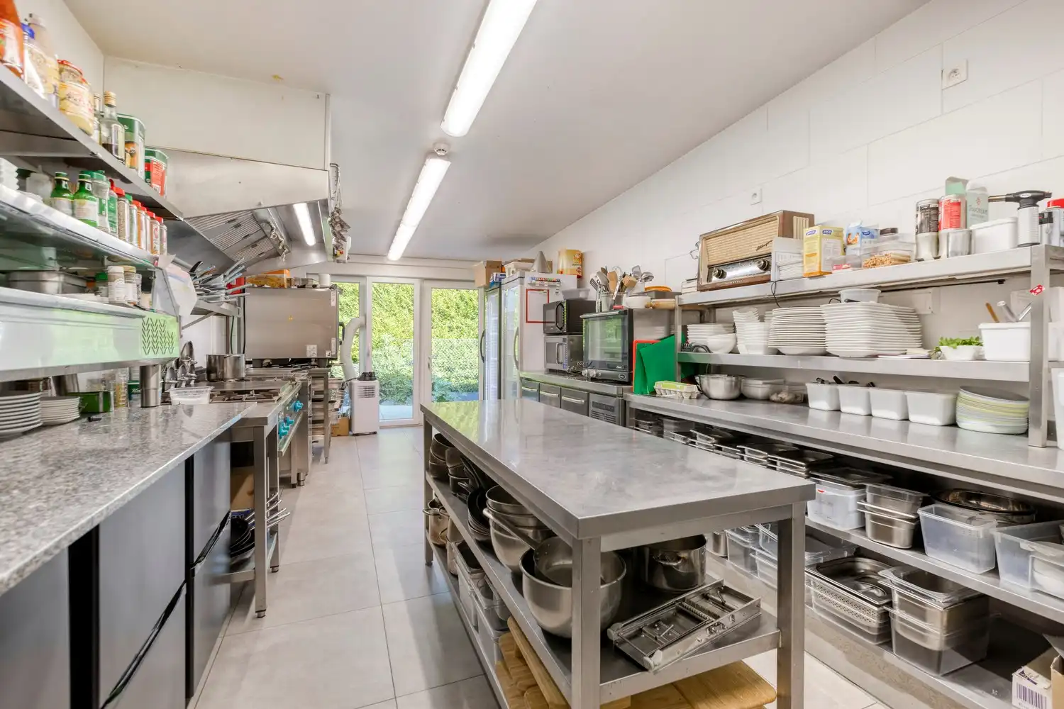 Unieke overnamekans: volledig uitgeruste binnenspeeltuin met brasserie op toplocatie in Rekem/Lanaken foto 38