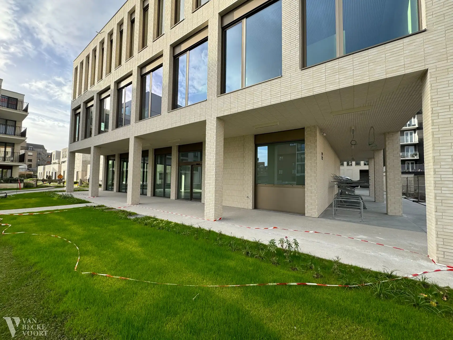 Restaurant 139m² in nieuwbouwresidentie foto 11