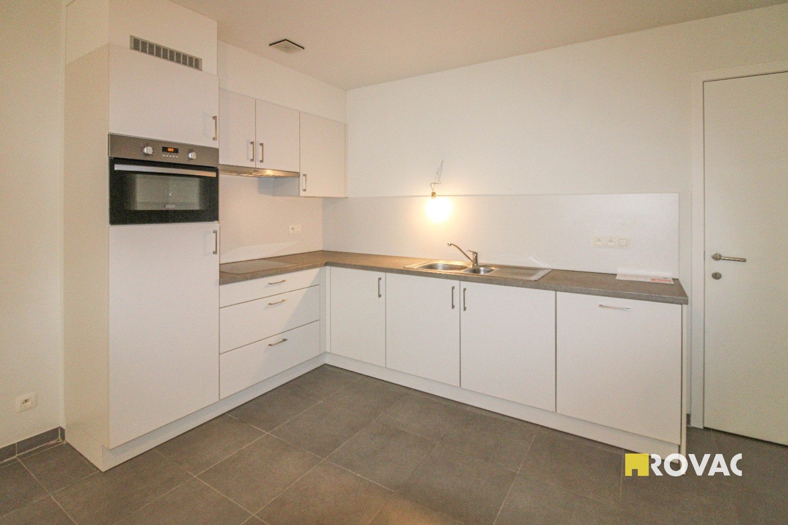 Centraal gelegen gelijkvloers nieuwbouwappartement! foto 6