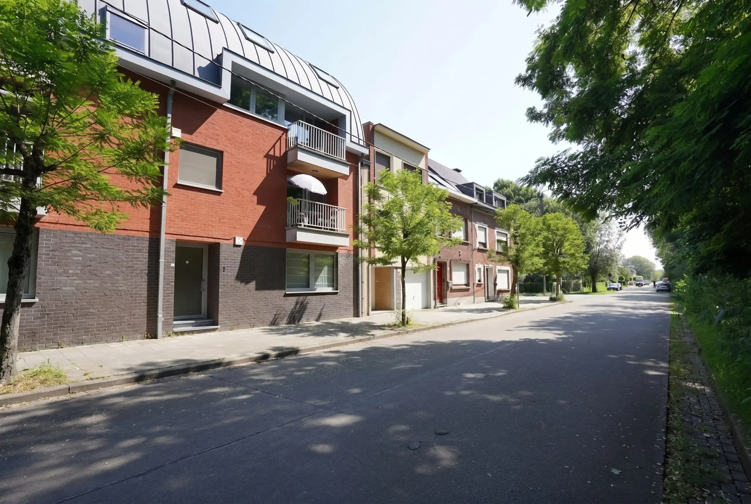 nstapklaar appartement met terras en staanplaats! foto 2
