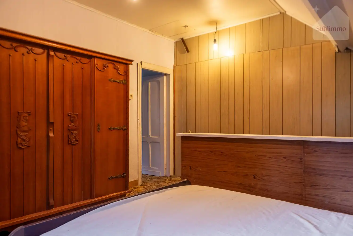 Charmante halfopen bebouwing op idyllische bosrijke locatie – uniek renovatieproject foto 21