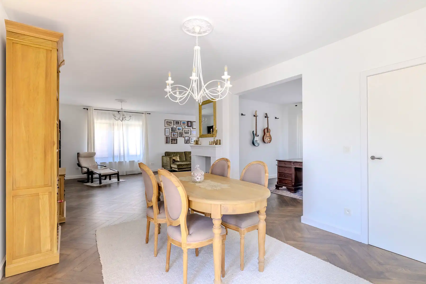 Gerenoveerde, energiezuinige woning met 3/4 slpks op 445m² foto 3