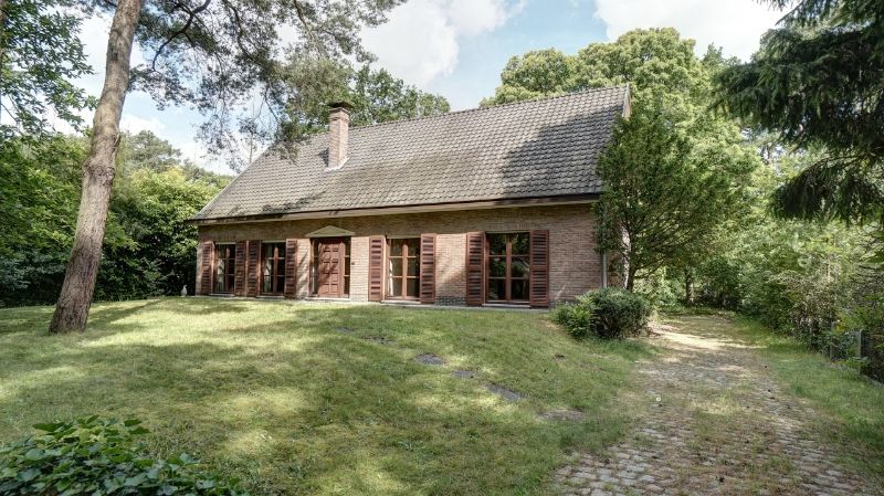 Villa van 262m² met 5 slaapkamers op 16a88ca foto 27