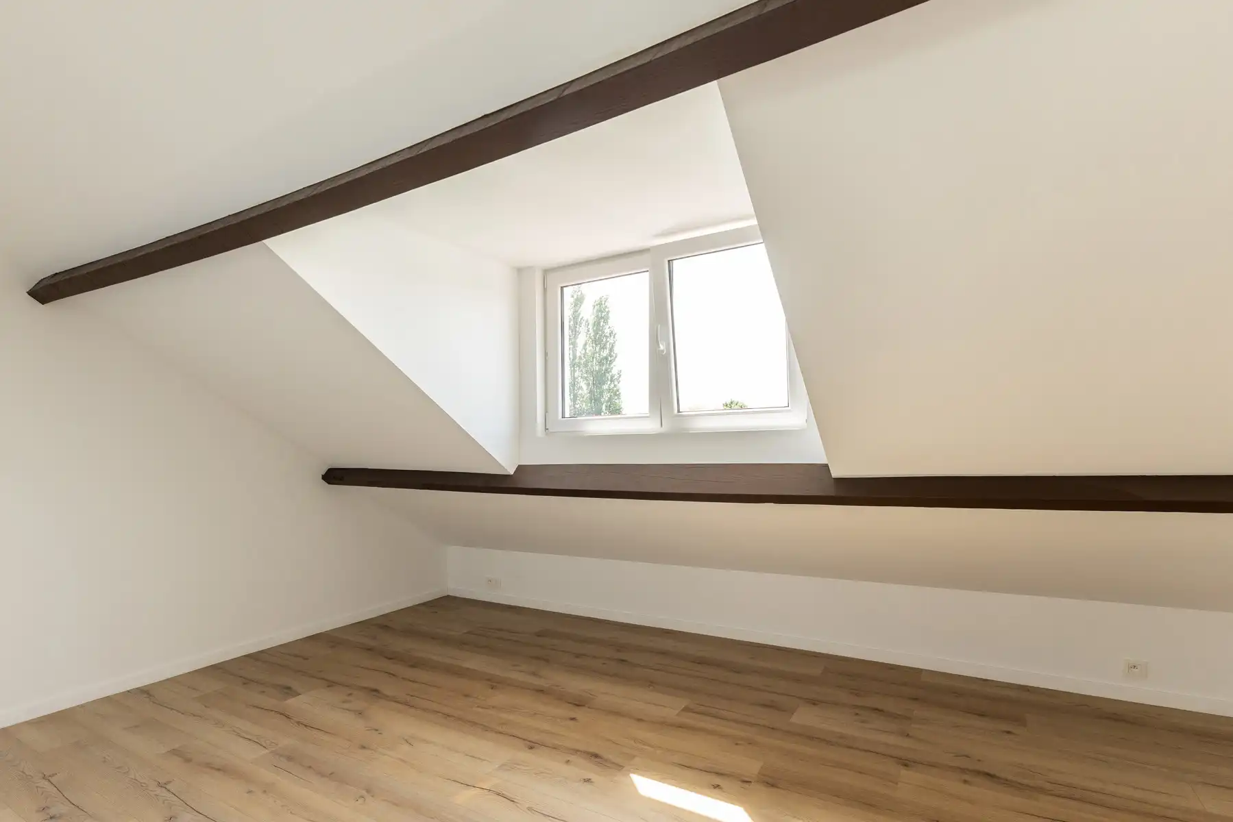 Instapklare woning met tuin in het rustige Leugenberg foto 18