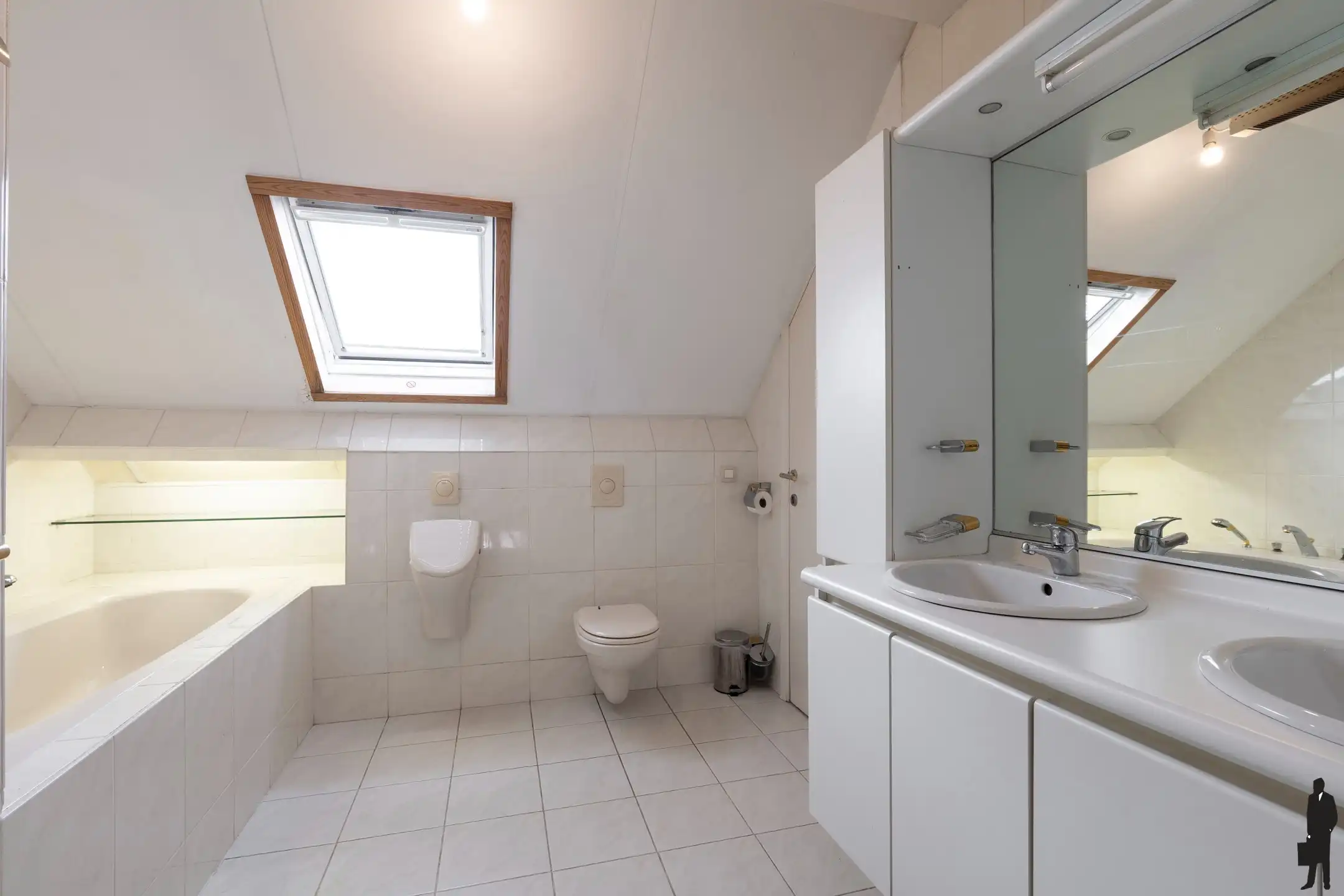 Uitzonderlijk gelegen woning aan Jachthaven kanaal Beverlo foto 12