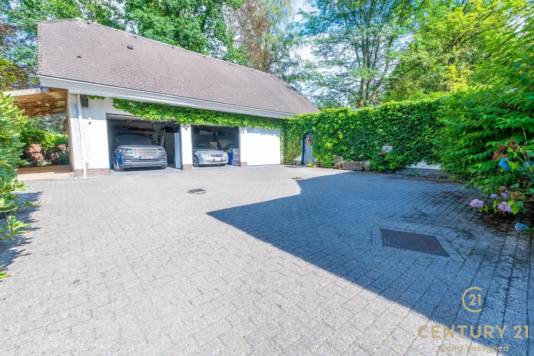 Karaktervol landhuis met prachtige tuin op ca 2202m² foto 29