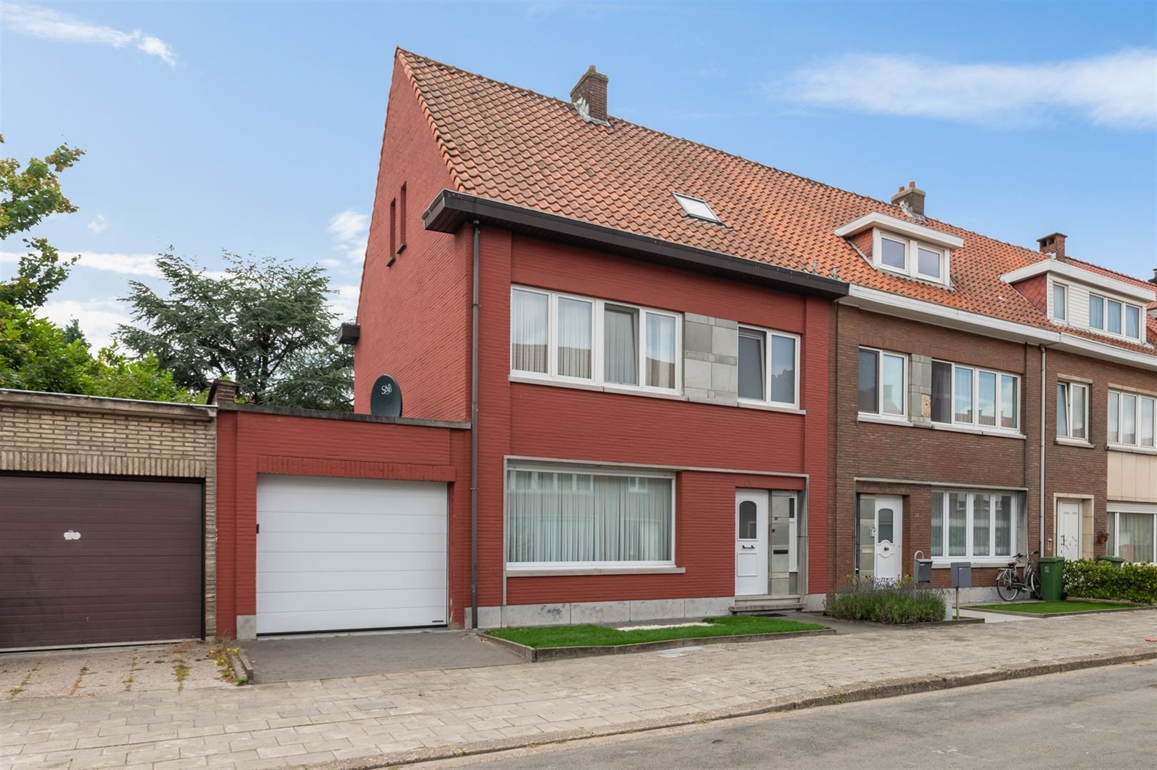 ()=>{if(producerUpdateValueVersion(node),producerAccessed(node),node.value===ERRORED)throw node.error;return node.value} Cornelius Broeckxstraat 40 - 2180 EKEREN