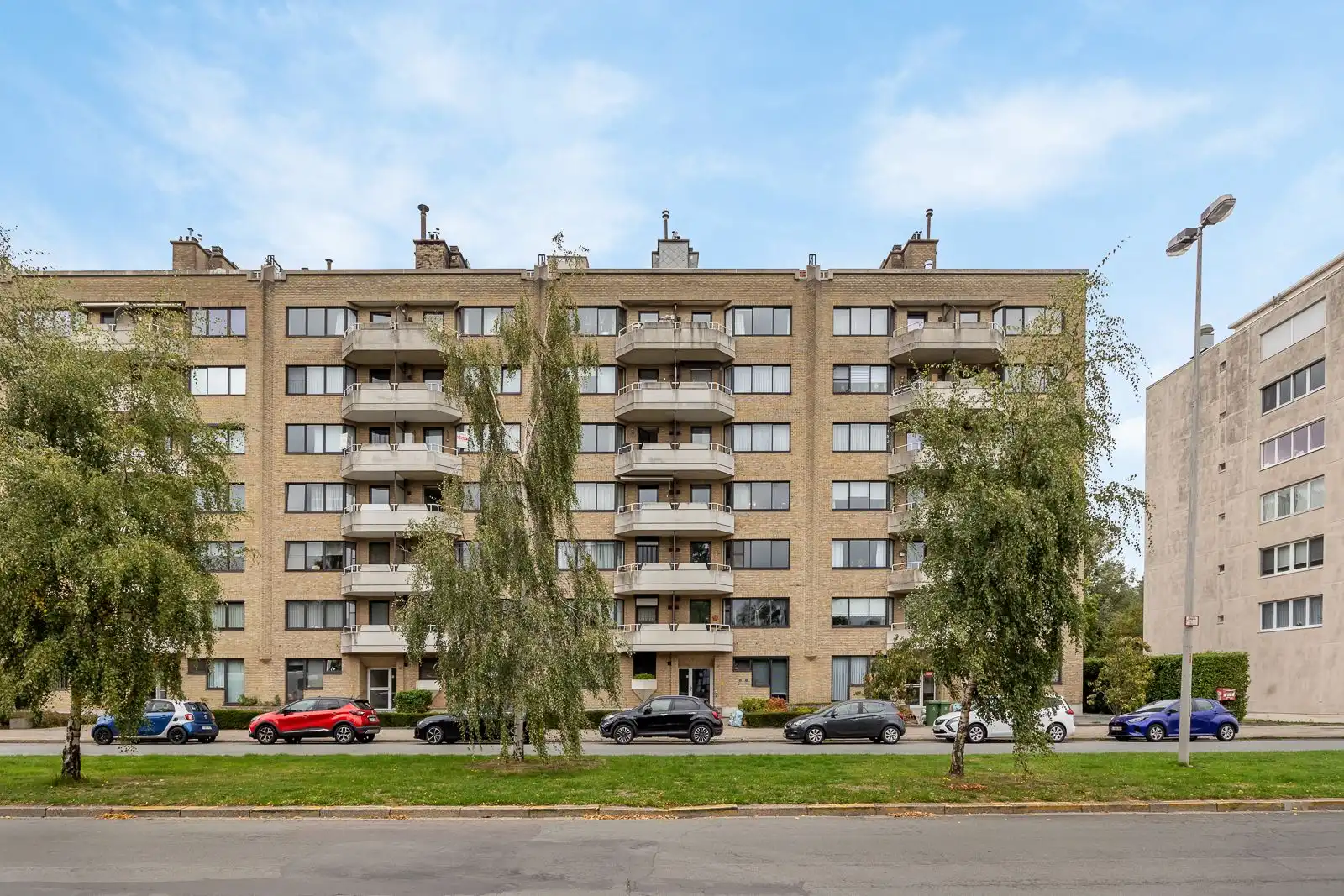 Ideale investering: ruim 2-slpk appartement met balkon en staanplaats in Ekeren! foto 13