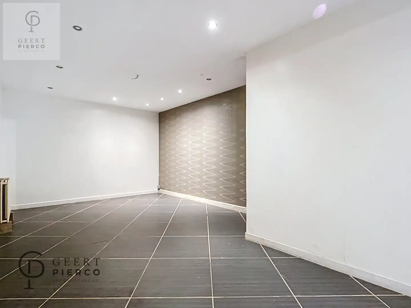 Handelszaak met woonst foto 12