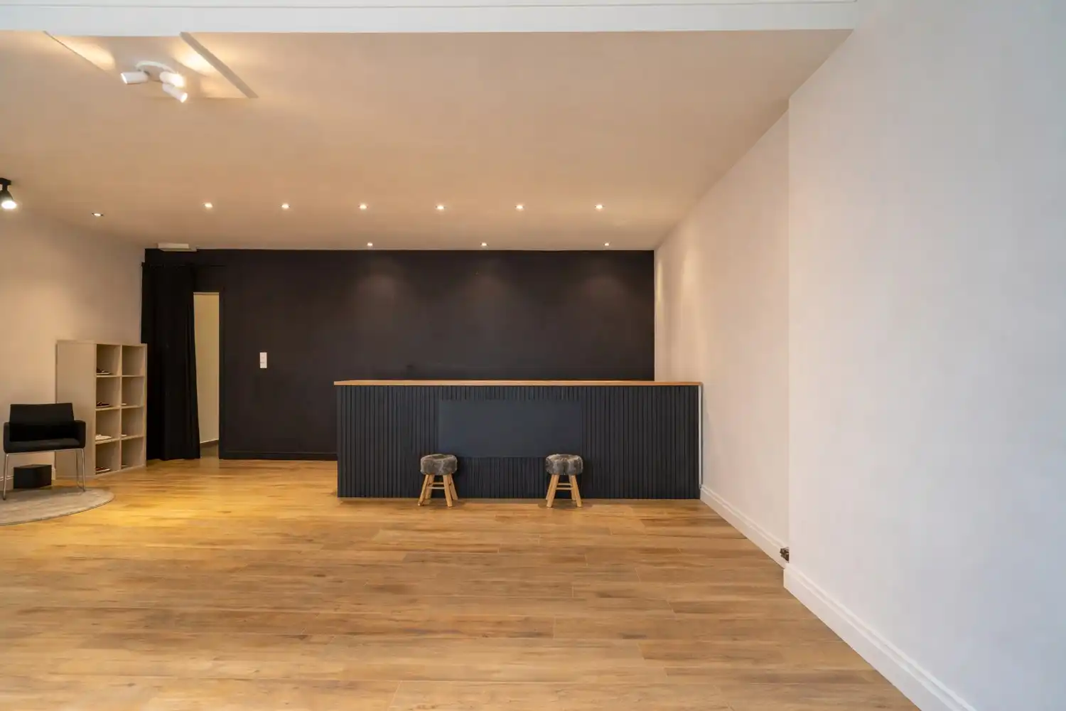 HANDELSPAND CENTRUM DEERLIJK foto {{pictureIndex}}