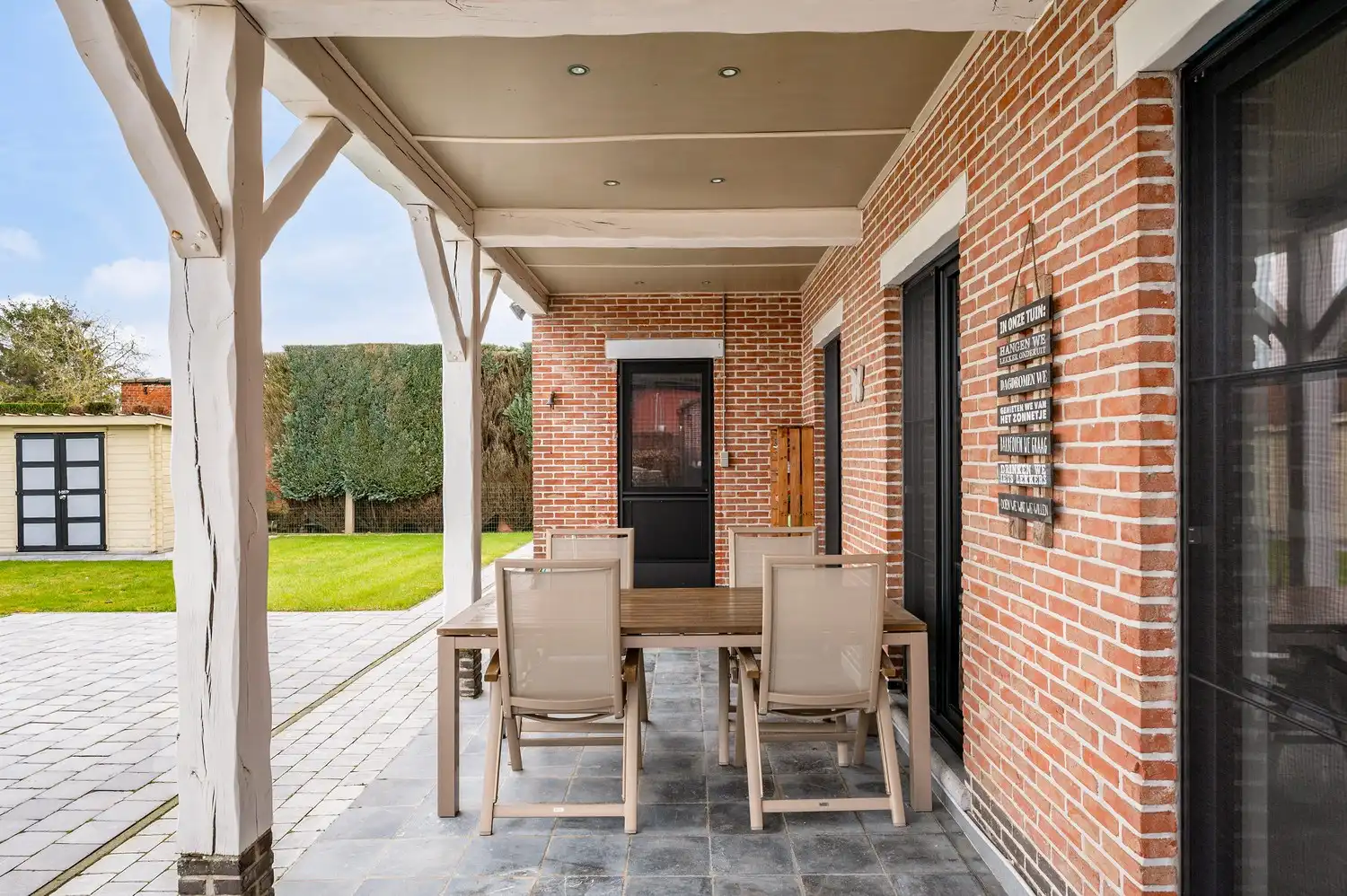 Instapklare open bebouwing op een perceel van 635 m². foto 32