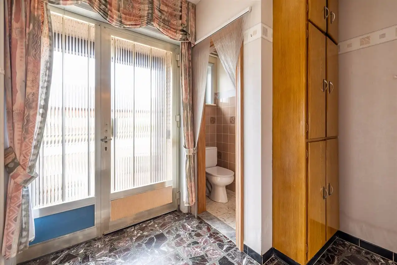 Unieke ligging boven de Mottevallei – renovatiekans met waarde-opportuniteit foto 6