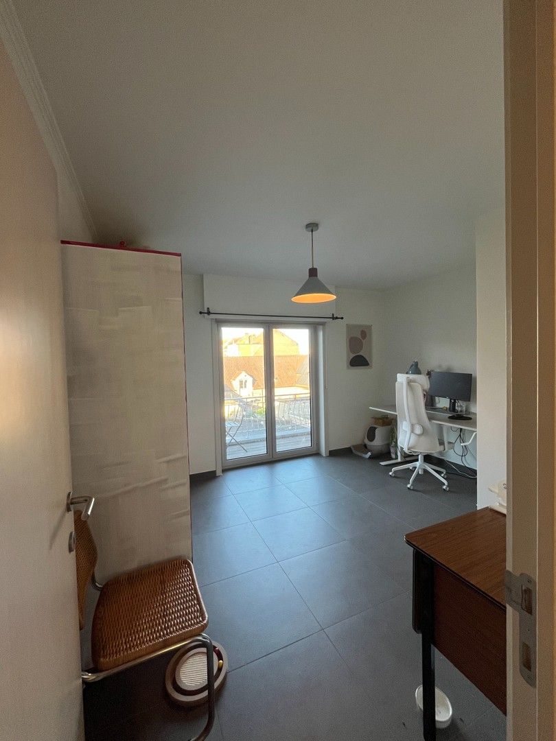 Stijlvol en lichtrijk appartement met garage te huur in hartje Gent foto 11