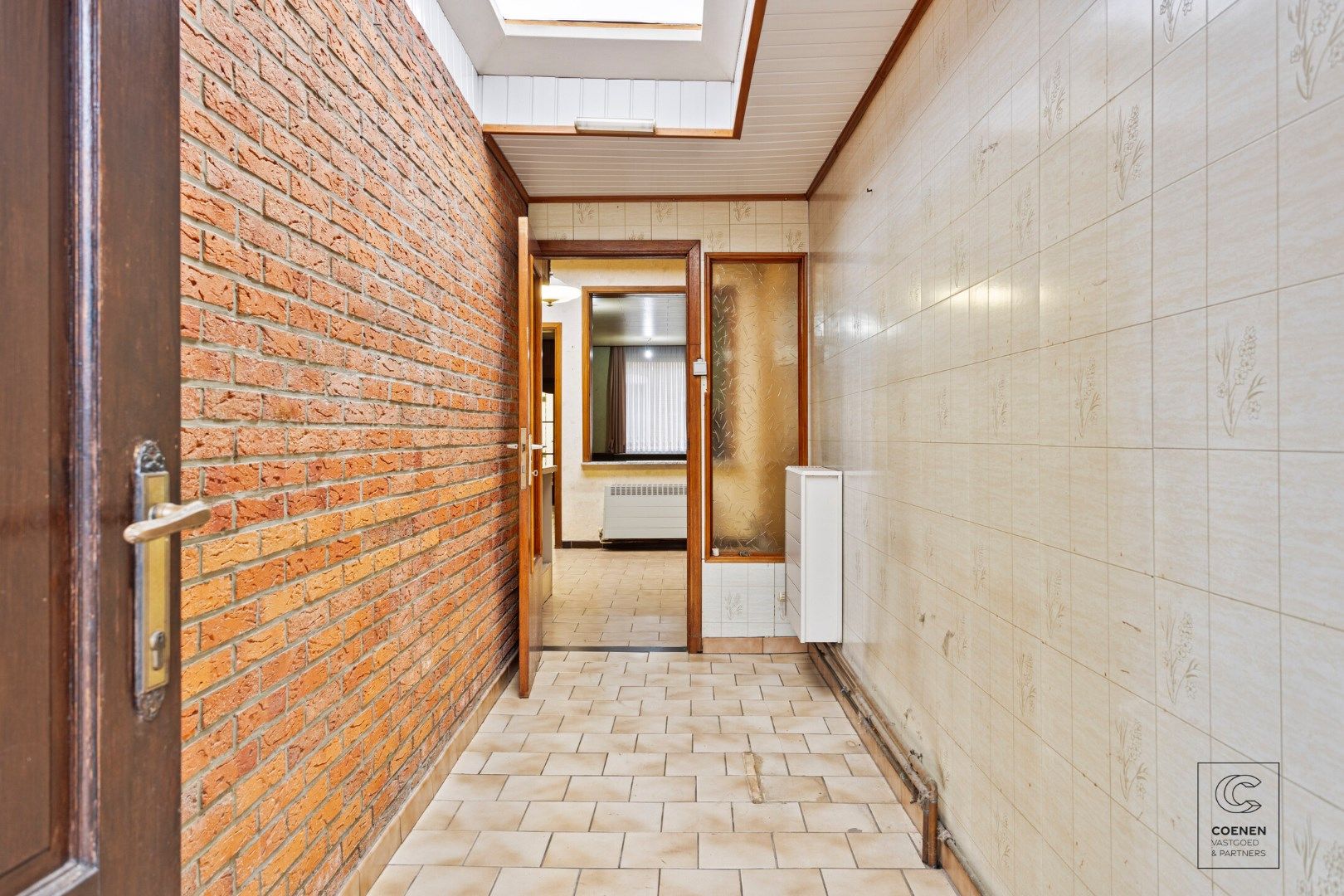 Te renoveren woning met 2 à 3 slpk's, een bew. opp. van 105 m² op een zeer centrale ligging te Lier! foto 15