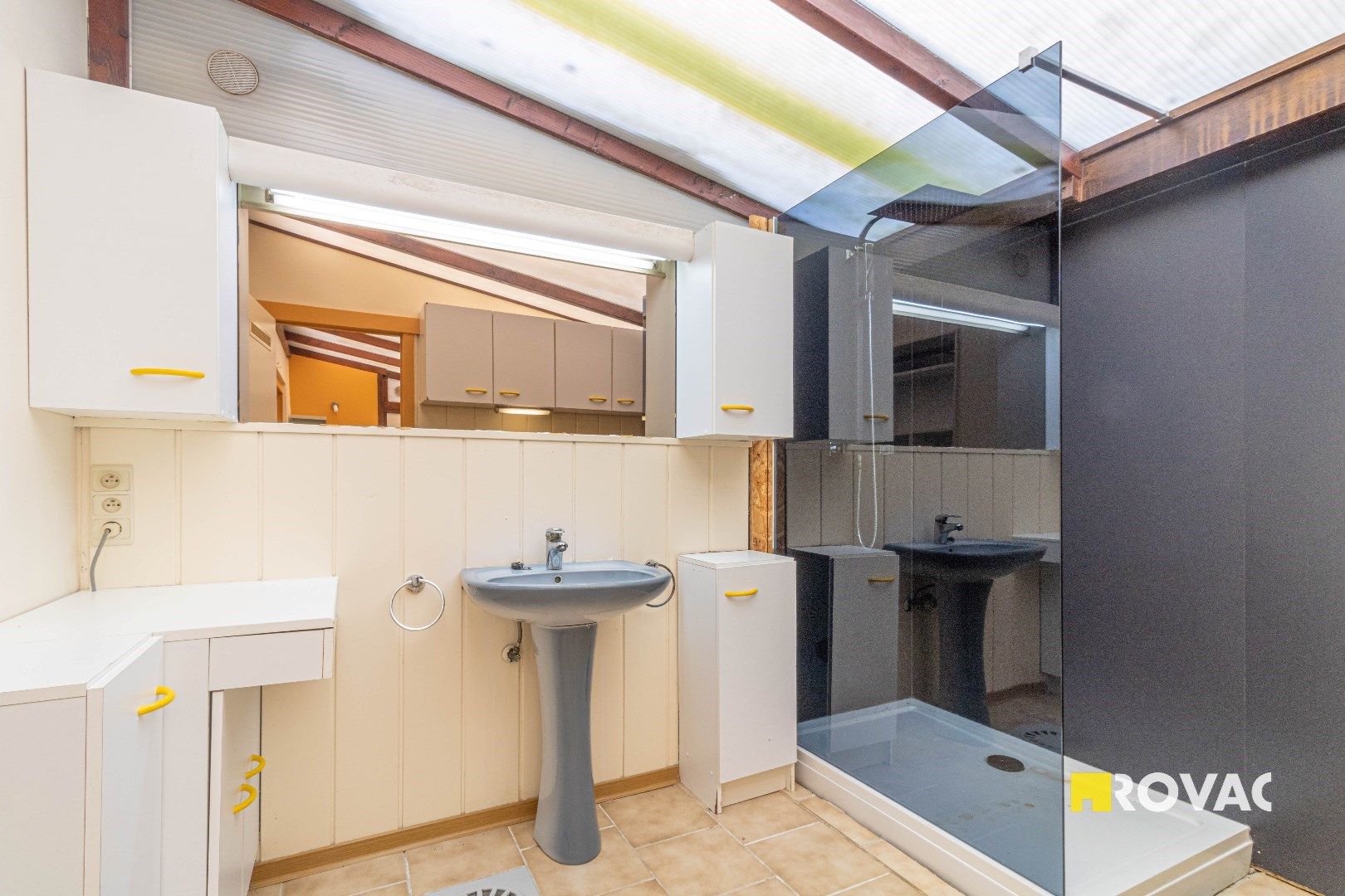 Knusse woning met tuin en uitweg in centrum Lendelede foto 12