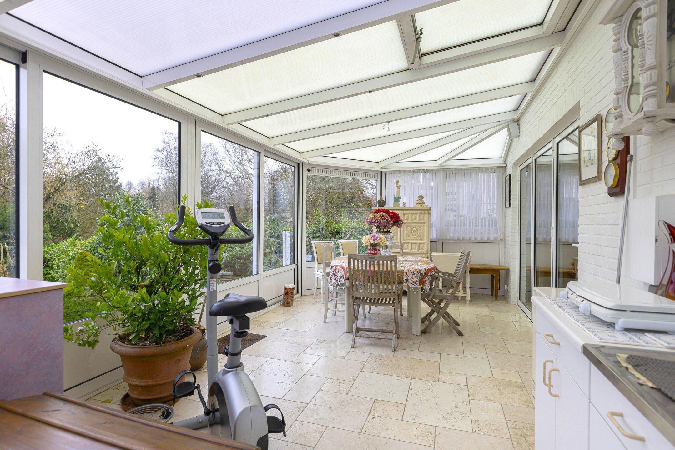 Instapklare villa met grote tuin aan natuurgebied – Dilbeek  foto 8
