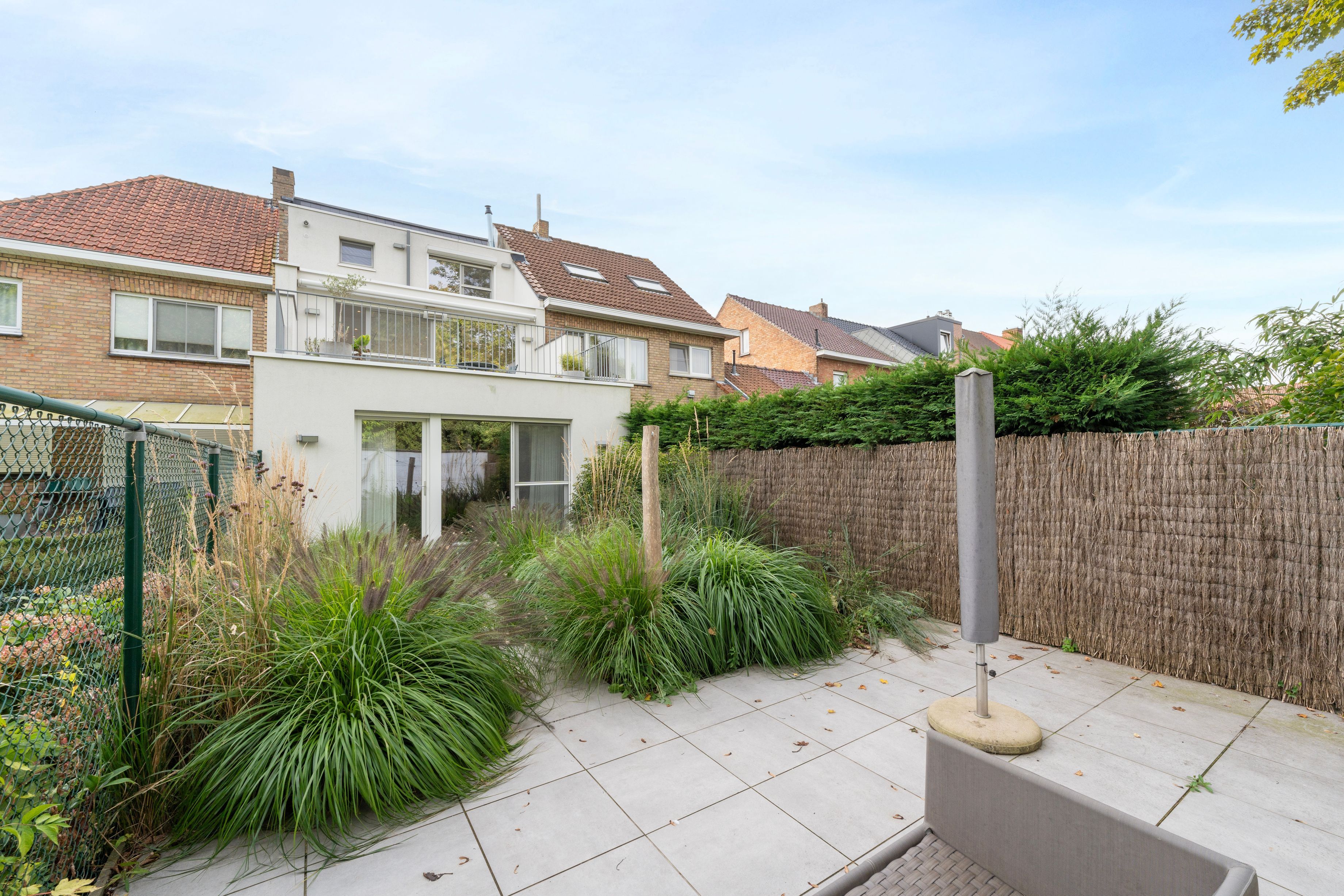 Unieke gerenoveerde woning vlak bij het centrum van Brugge foto 19