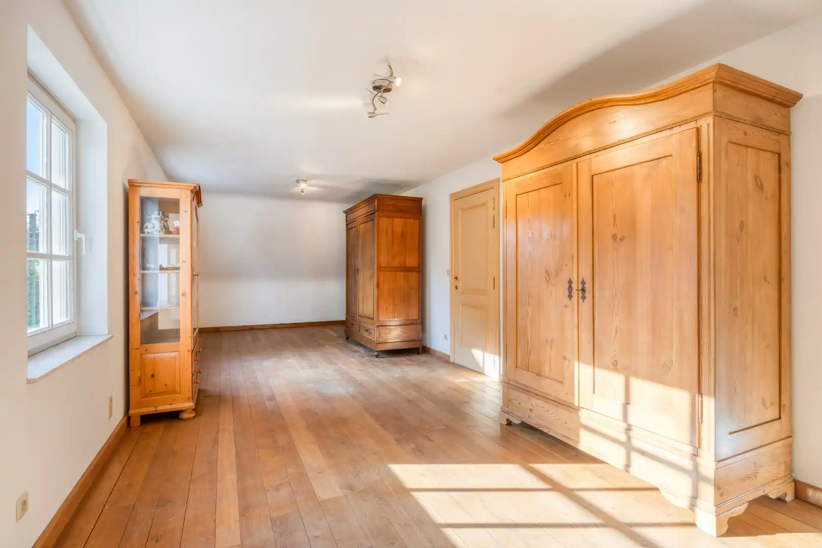 Villa met bureau,  5 slaapkamers, 2 badkamers en ruime tuin in Bierbeek! - EPC 172 kWh/m² - bewoonbare opp. 242 m² foto 20