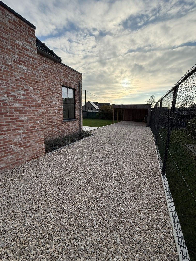 Prachtig instapklare woning met 3 slaapkamers en grote tuin te Leopoldsburg. foto 28