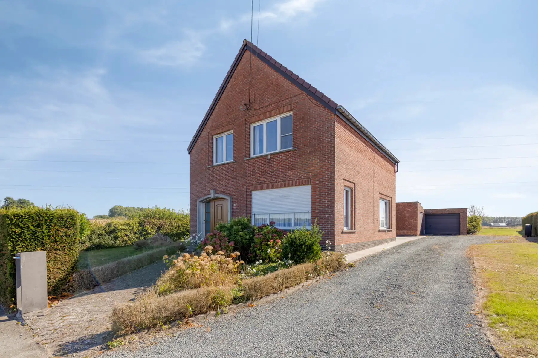 Uniek gelegen hoeve met weiland op ca. 81,5 are in Malderen foto 6